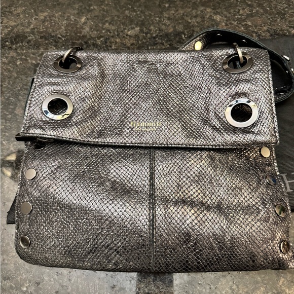 Hammitt- Montana Reversible Crossbody- Large 🖤 - Picture 1 of 11